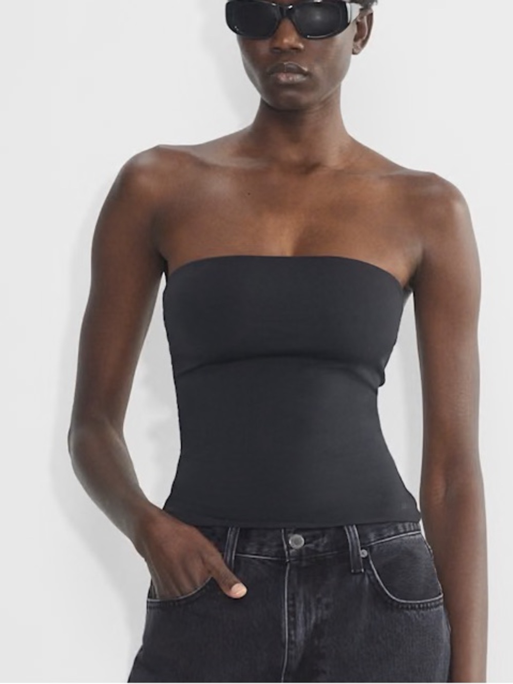 Babaton Black Strapless Tube Top
